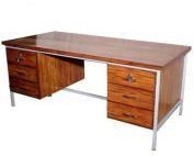 office table (1800x1000x760mm)
